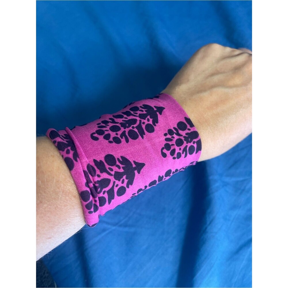 FP Movement by Free People Rumble Hair Tie Purple small logos NWT